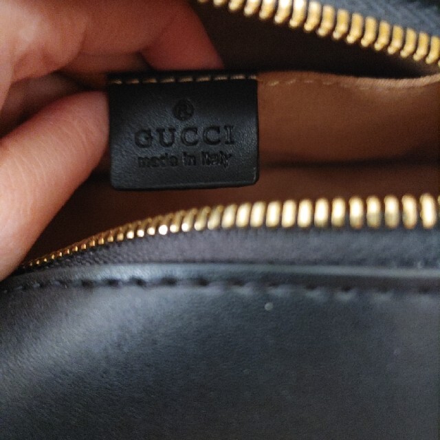 Gucci(グッチ)のGGマーモントレザー　aryj様専用2月1日まで レディースのバッグ(ショルダーバッグ)の商品写真