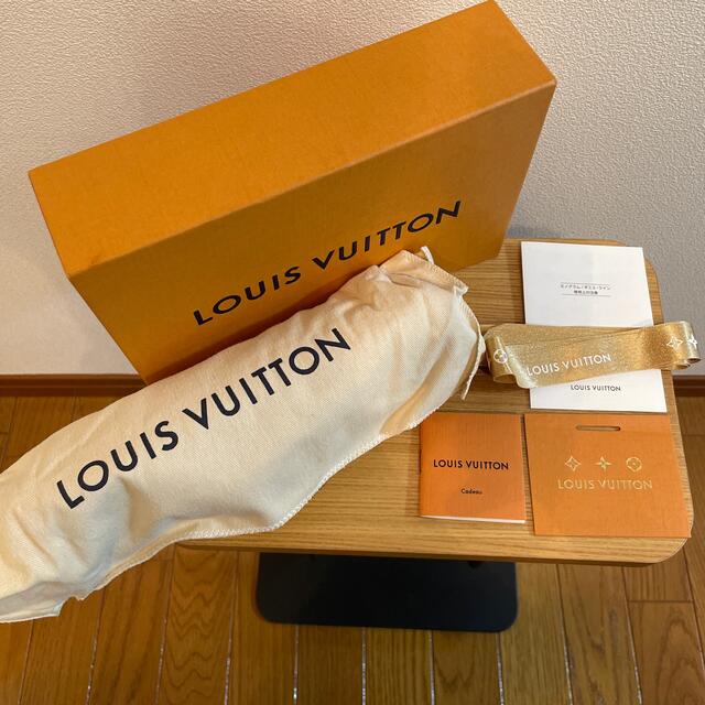 LOUIS VUITTON(ルイヴィトン)の Louis Vuitton   ルイヴィトン　新品未使用　筆箱　ペンケース レディースのファッション小物(その他)の商品写真