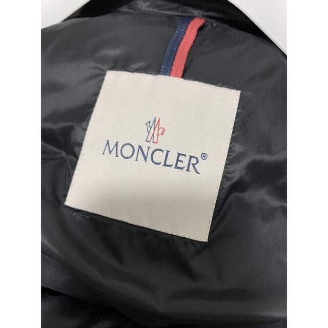 MONCLER(モンクレール)のMONCLER モンクレール VANOISE ダウンベスト　ブラック　サイズ1 メンズのジャケット/アウター(ダウンベスト)の商品写真