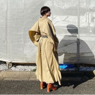 ステュディオス(STUDIOUS)の【新品】CLANE/ BACK FRILL SLEEVE TRENCH COAT(トレンチコート)