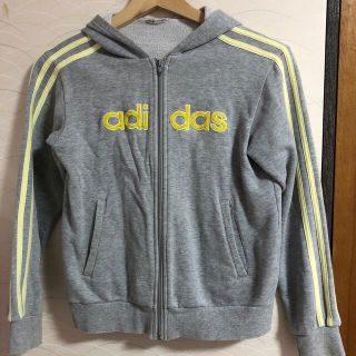 アディダス(adidas)のadidas 子供 パーカー 130～140cm(ジャケット/上着)