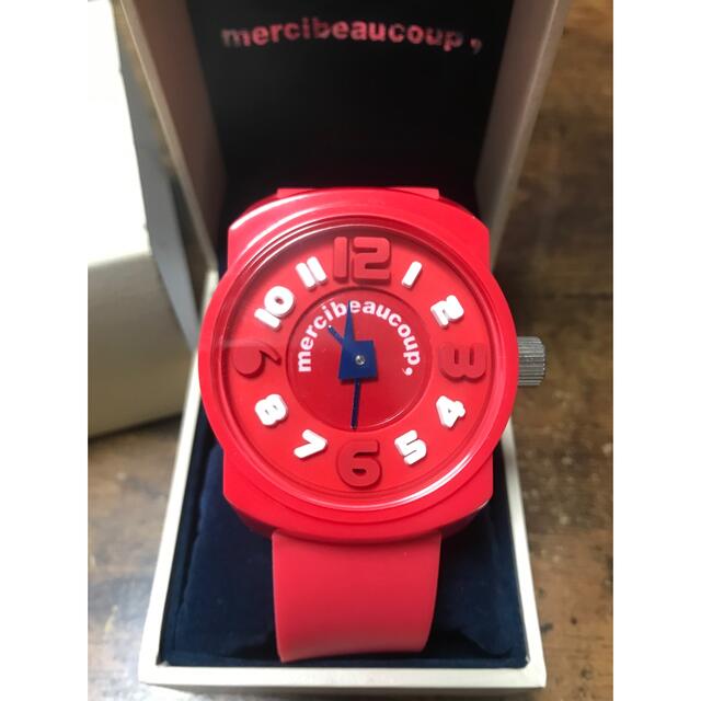 mercibeaucoup(メルシーボークー)のメルシーボークー　腕時計　箱付き　保証書付き レディースのファッション小物(腕時計)の商品写真