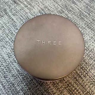 スリー(THREE)のTHREE アドバンスドエシリアルスムースオペレーター ルースパウダー02(フェイスパウダー)