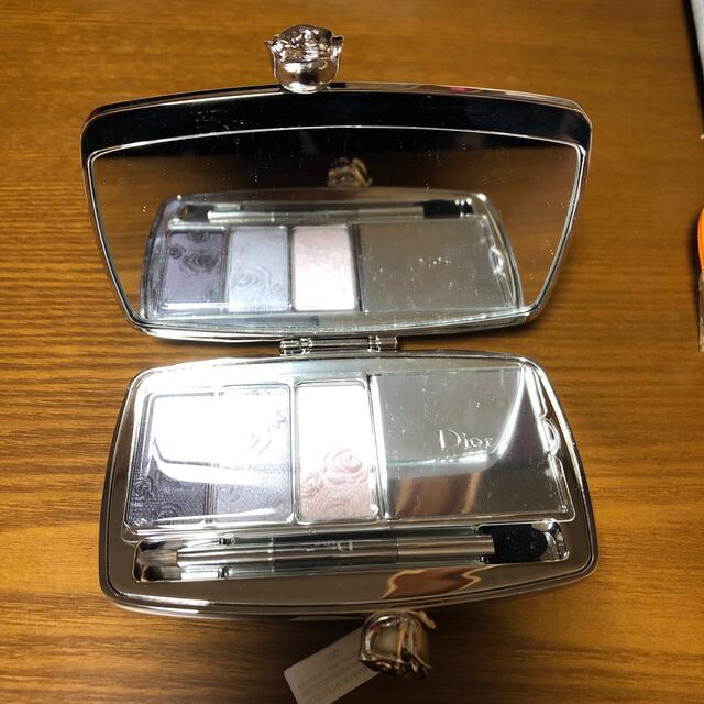 Dior(ディオール)のDIOR アイシャドウ　リップ　パレット　美品 コスメ/美容のキット/セット(コフレ/メイクアップセット)の商品写真