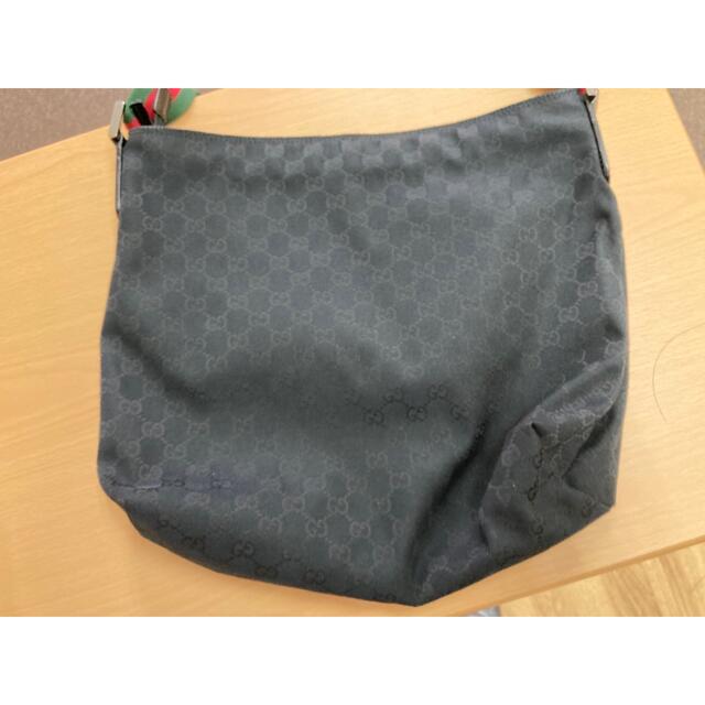 Gucci(グッチ)の☆美品☆グッチ　キャンバス ショルダーバッグ メンズのバッグ(ショルダーバッグ)の商品写真