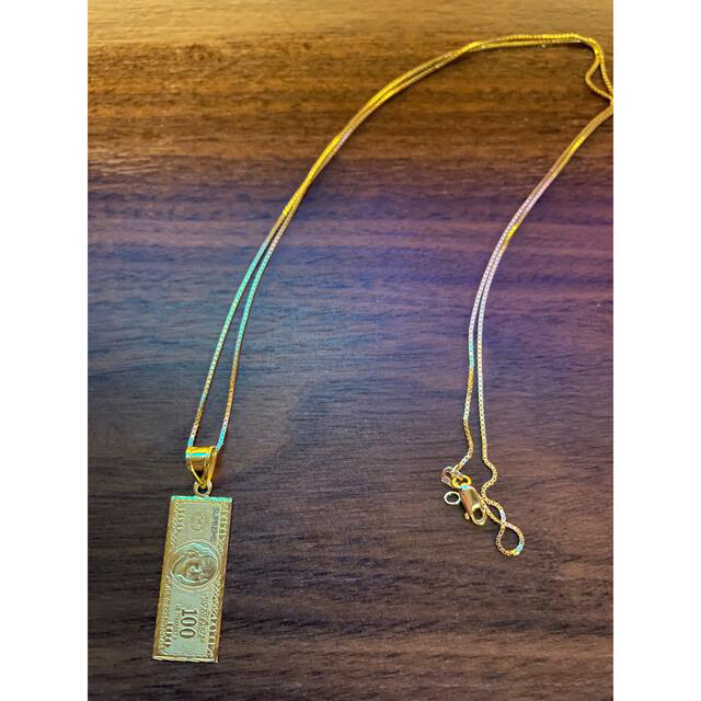 Supreme 100 Dollar Bill Gold Pendant