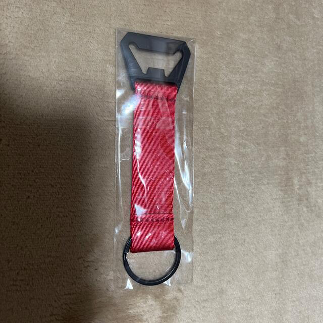 Supreme(シュプリーム)のSupreme Bottle Opener Webbing Keychain  メンズのファッション小物(キーホルダー)の商品写真