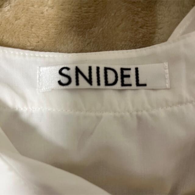 数量限定得価 snidel - snidel ブラウスの通販 by オーバーラップ's shop｜スナイデルならラクマ 豊富な低価