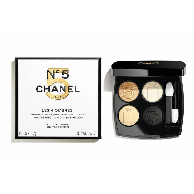 CHANEL(シャネル)のCHANEL シャネル レキャトルオンブル No5 限定品 クリスマスコフレ コスメ/美容のベースメイク/化粧品(アイシャドウ)の商品写真