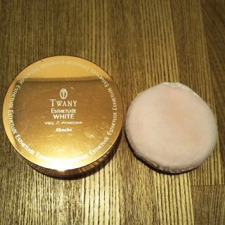 カネボウ(Kanebo)のTWANY ESTHETUdE WHITE VEIL C POWDER(フェイスパウダー)