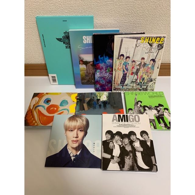 SHINee まとめ売り　22点セット エンタメ/ホビーのCD(K-POP/アジア)の商品写真