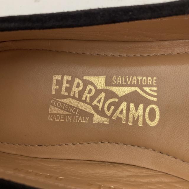 Salvatore Ferragamo(サルヴァトーレフェラガモ)のサルバトーレフェラガモ ローファー 6 1/2M レディースの靴/シューズ(ローファー/革靴)の商品写真