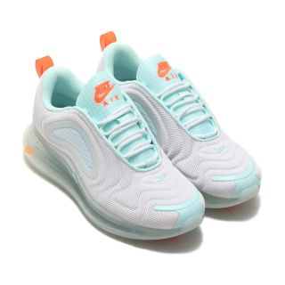 ナイキ(NIKE)のナイキ　スニーカー(スニーカー)