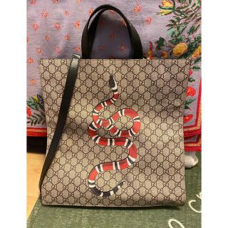 グッチ(Gucci)の【最終値下げ】gucci キングスネークトートバッグ(トートバッグ)