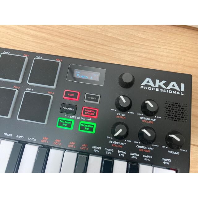 AKAI MPK Mini Play 楽器の鍵盤楽器(キーボード/シンセサイザー)の商品写真