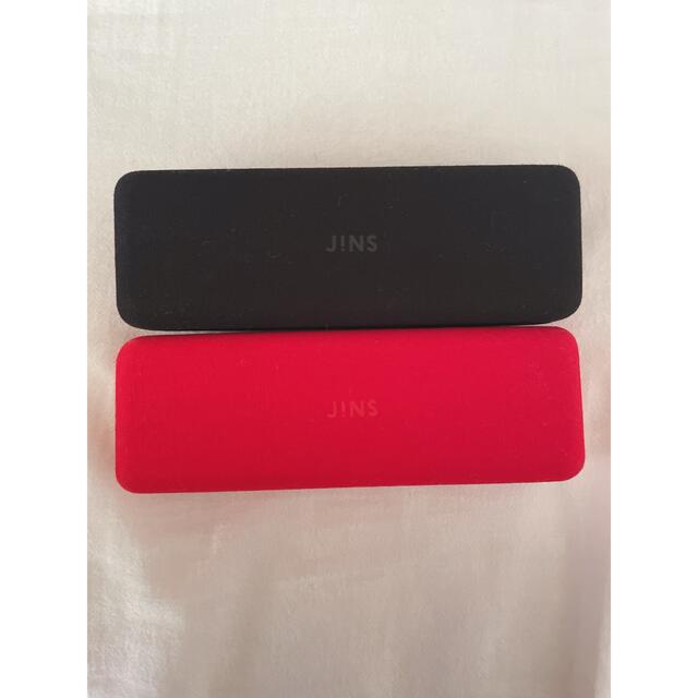 JINS(ジンズ)の【新品】JINS メガネケース ブラック&レッド2個セット レディースのファッション小物(サングラス/メガネ)の商品写真