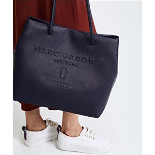 新品】MARC JACOBS ロゴショッパーEWトートバッグ - www.sorbillomenu.com