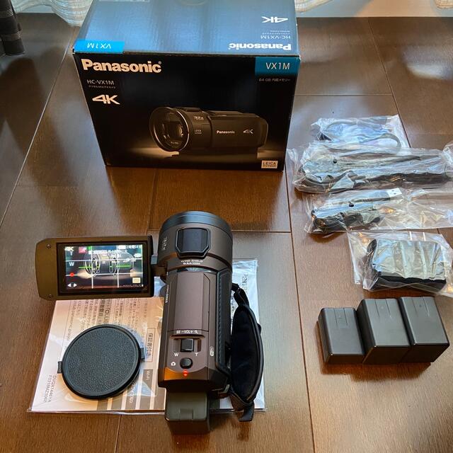 Panasonic(パナソニック)のパナソニック　ビデオカメラ　HC-VX1M ブラウン スマホ/家電/カメラのカメラ(ビデオカメラ)の商品写真