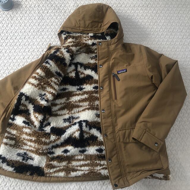 patagonia(パタゴニア)のPatagonia ボーイズインフェルノジャケット　 レディースのジャケット/アウター(ダウンジャケット)の商品写真