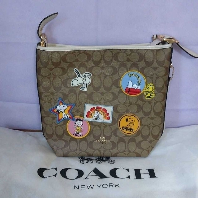 COACHスヌーピーコラボ ヴァル ダッフル ショルダーバッグ