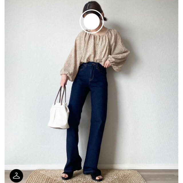 UNIQLO フレアハイライズジーンズ 標準丈73cm 25インチ ブラック