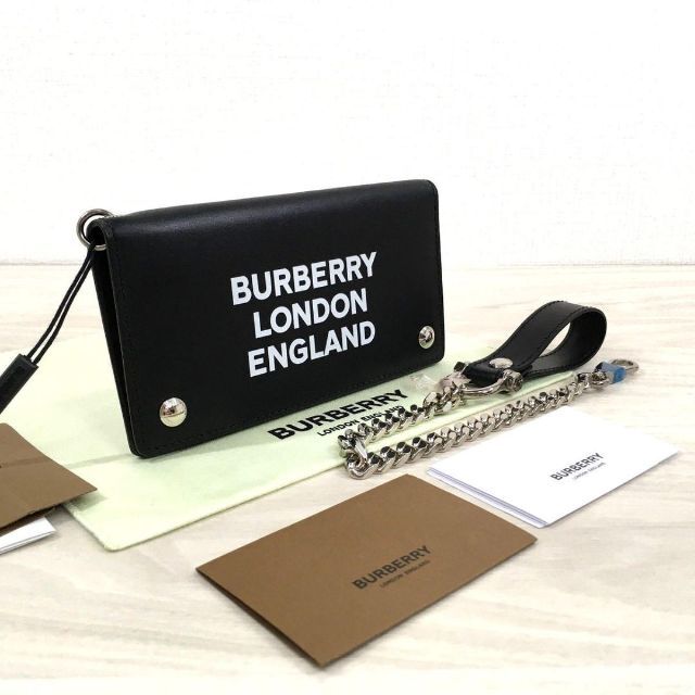 BURBERRY - 未使用品 BURBERRY チェーンウォレット ブラック レザー 140