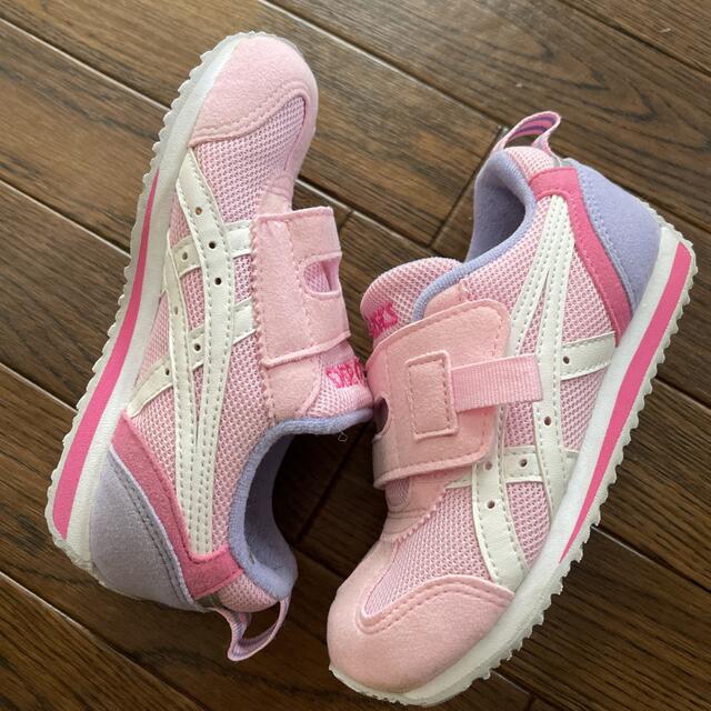 asics(アシックス)のアシックス　スニーカー　16.5 ピンク　女の子 キッズ/ベビー/マタニティのキッズ靴/シューズ(15cm~)(スニーカー)の商品写真