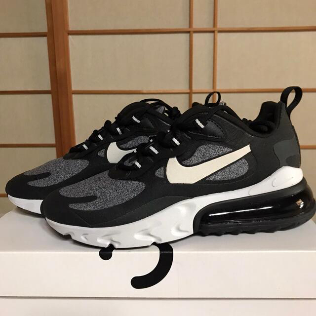 NIKE(ナイキ)の♡Riritan♡様専用！【新品未使用】 NIKE ナイキ　エアマックス270  レディースの靴/シューズ(スニーカー)の商品写真