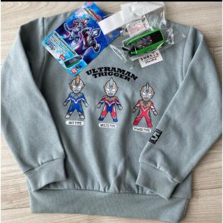 バンダイ(BANDAI)のウルトラマン　トレーナー　100(Tシャツ/カットソー)