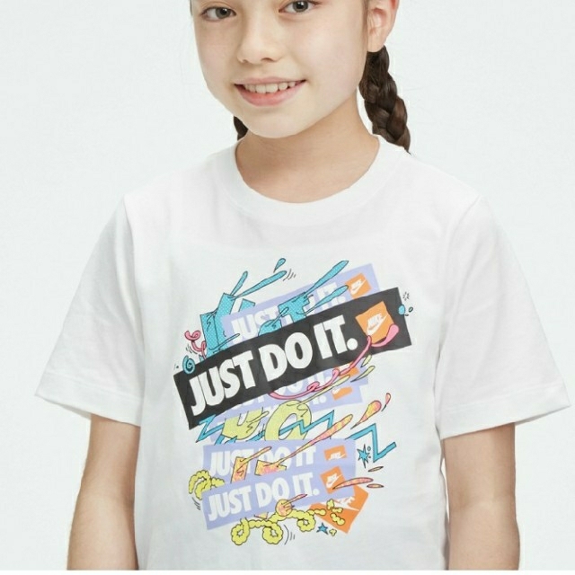 NIKE(ナイキ)の新品NIKE　ナイキ　ジュニアTシャツ　Mサイズ キッズ/ベビー/マタニティのキッズ服女の子用(90cm~)(Tシャツ/カットソー)の商品写真