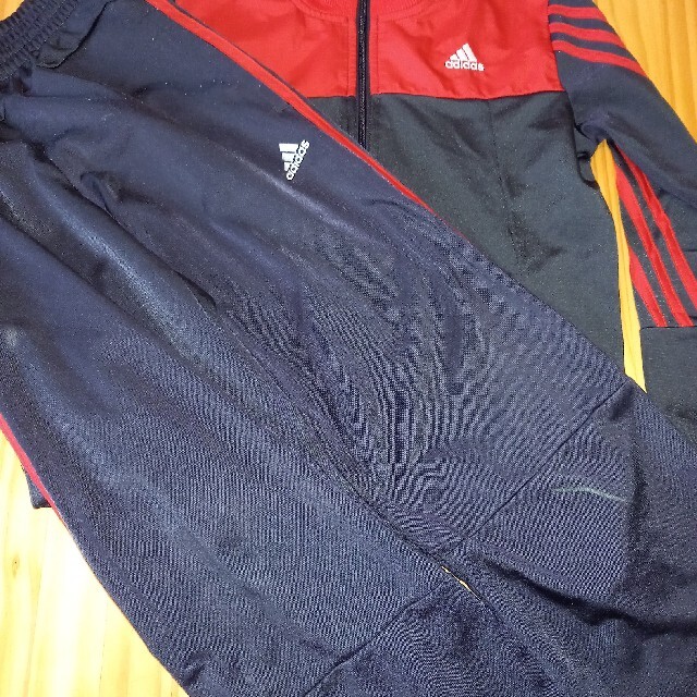 adidas(アディダス)のadidas　アディダス☆ジャージ　140cm　ジャンパー　上着 キッズ/ベビー/マタニティのキッズ服男の子用(90cm~)(ジャケット/上着)の商品写真