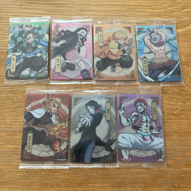 鬼滅の刃 ウエハース４　キャラクターカード　７種コンプ エンタメ/ホビーのアニメグッズ(カード)の商品写真