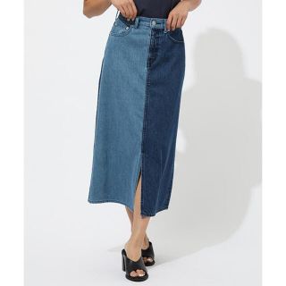 アズールバイマウジー(AZUL by moussy)のAZUL デニムバイカラースカート 完売品(デニム/ジーンズ)