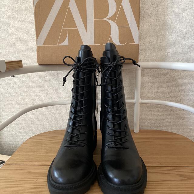 ZARA(ザラ)のZARA レザーレースアップサイドジップブーツ レディースの靴/シューズ(ブーツ)の商品写真