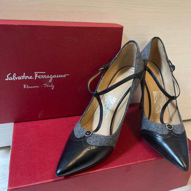 Salvatore Ferragamo(サルヴァトーレフェラガモ)のSalvatore Ferragamo NALIA 7cmヒール レディースの靴/シューズ(ハイヒール/パンプス)の商品写真