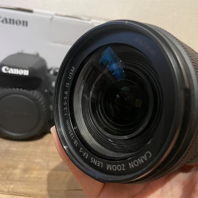 Canon(キヤノン)のEOS 9000D EF-S18-135 IS USM レンズキット スマホ/家電/カメラのカメラ(デジタル一眼)の商品写真