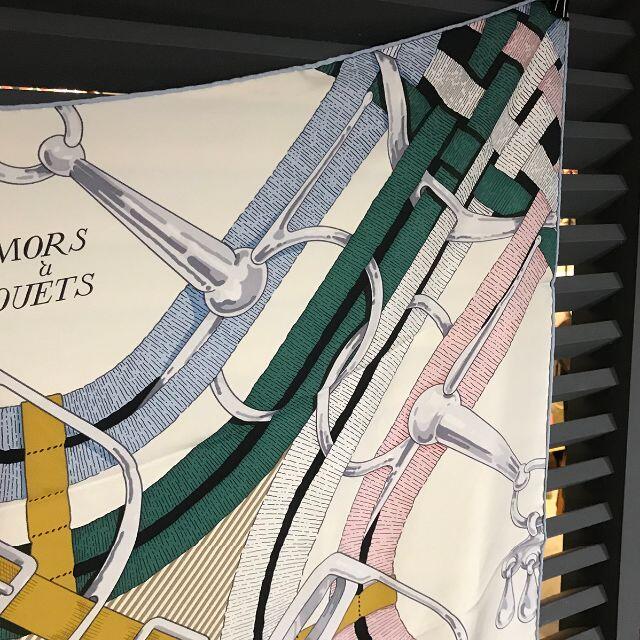 Hermes(エルメス)のbianca様の 新品 エルメス カレウォッシュ90 馬銜・シュミーズ スカーフ レディースのファッション小物(バンダナ/スカーフ)の商品写真