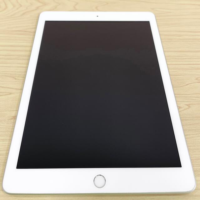 AppleApple iPad 第6世代 32GB Wi-Fi シルバー (アイパッド)