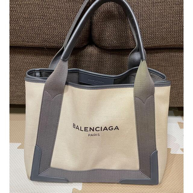 BALENCIAGA BAG(バレンシアガバッグ)の☆お値下げ☆バレンシアガ　ネイビーカバス　トートバッグ　Sサイズ レディースのバッグ(トートバッグ)の商品写真