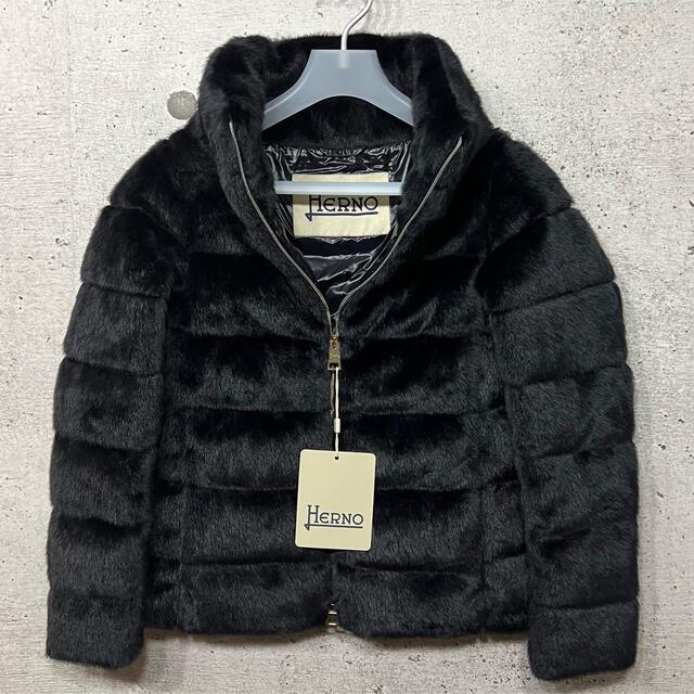 しておりま HERNO - 新品 HERNO ヘルノ 40 エコファー ダウン ショート