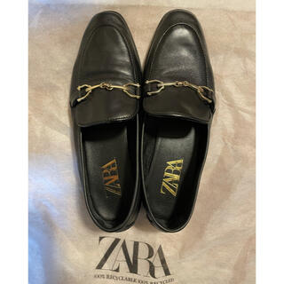 ザラ(ZARA)のZARA ローファー　ブラック(ローファー/革靴)