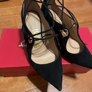 サルヴァトーレフェラガモ(Salvatore Ferragamo)のお値下げ！美品❗️レースアップ　フェラガモパンプス(ハイヒール/パンプス)