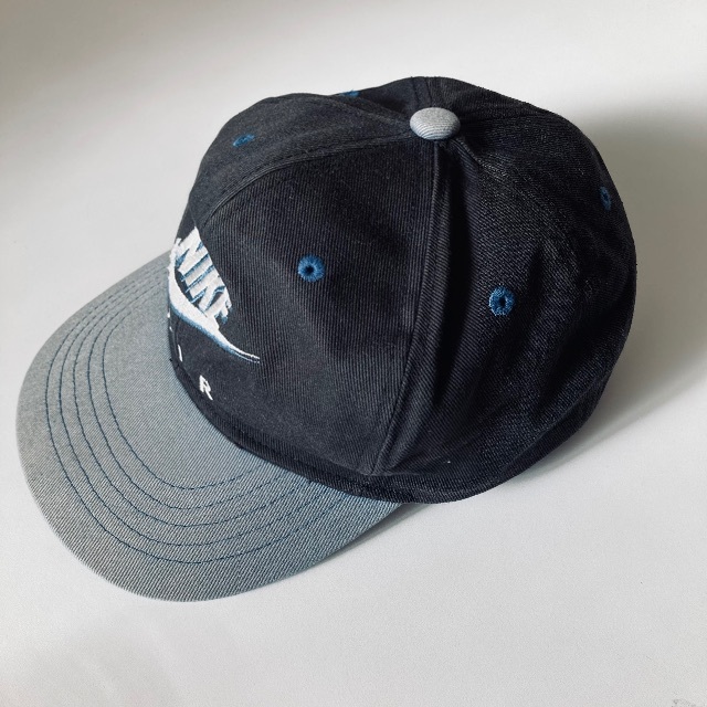 NIKE(ナイキ)の'80s NIKE cap 希少カラー 希少デザイン メンズの帽子(キャップ)の商品写真