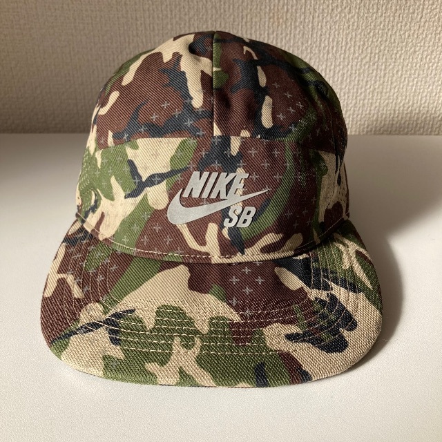 NIKE(ナイキ)のNIKE SB camouflage cap 希少 メンズの帽子(キャップ)の商品写真