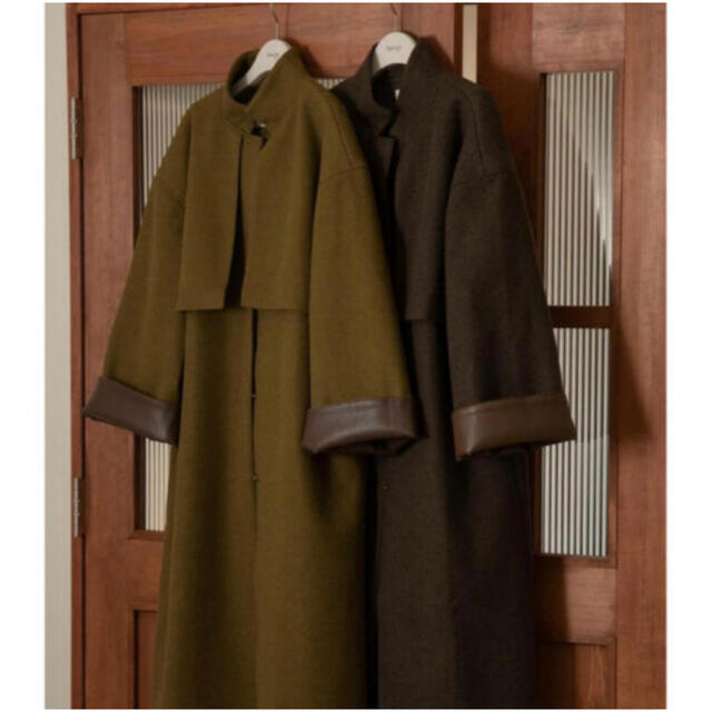 TODAYFUL(トゥデイフル)のlawgy stand neck leather cuff coat レディースのジャケット/アウター(ロングコート)の商品写真