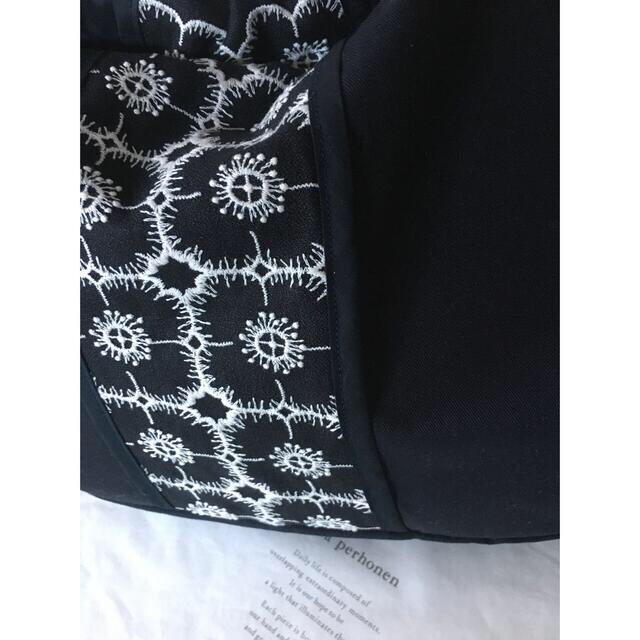 mina perhonen(ミナペルホネン)のミナペルホネンanemone ×リバティ　グラニーバック レディースのバッグ(その他)の商品写真