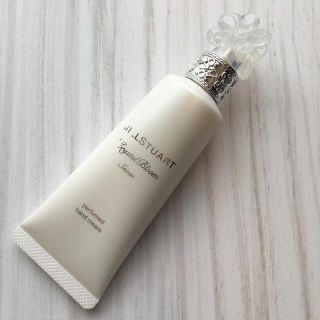 ジルスチュアート(JILLSTUART)のジルスチュアート　クリスタルブルーム　スノーパフュームド　ハンドクリーム　未使用(ハンドクリーム)