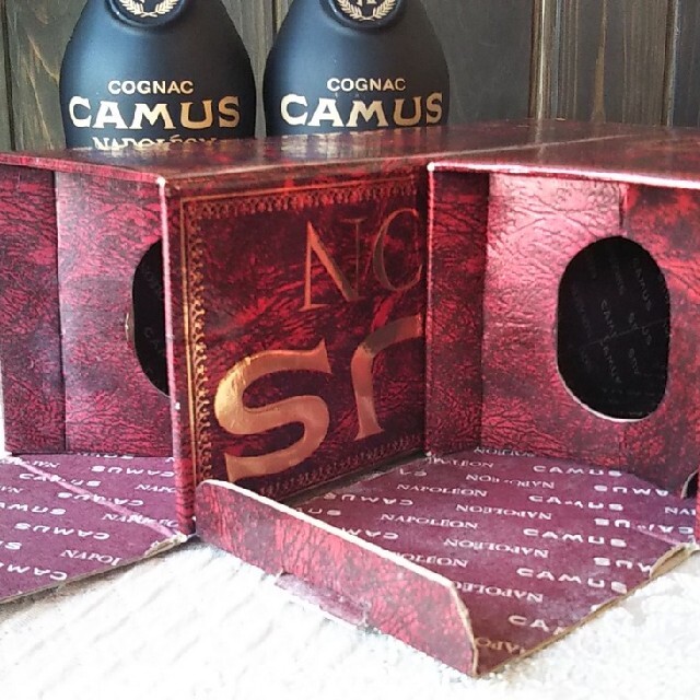 カミュ CAMUS ナポレオン コニャック 700ml 箱付 古酒