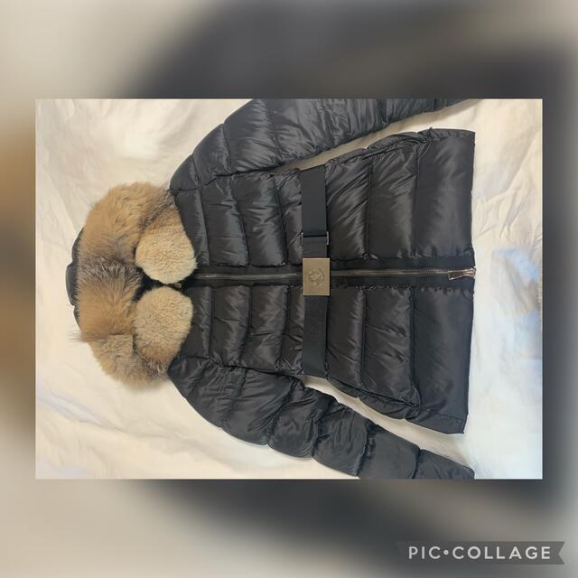 MONCLER(モンクレール)のモンクレール　ショートダウン　ファー、ベルト付き　00サイズ レディースのジャケット/アウター(ダウンジャケット)の商品写真