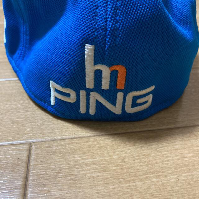 PING(ピン)のレア　PINGアンダーアーマーコラボキャップ　MD LG  美品 スポーツ/アウトドアのゴルフ(その他)の商品写真